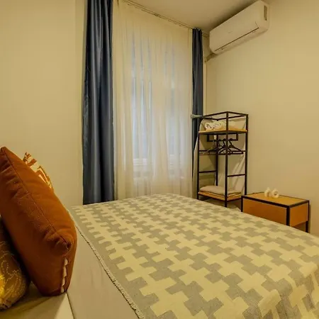 3-bedroom With Balcony İstanbul