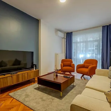 Апартаменты 3-bedroom With Balcony Стамбул